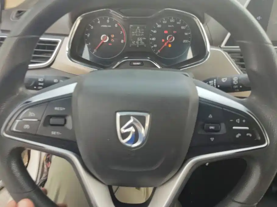 Baojun 310W — миниатюра 15