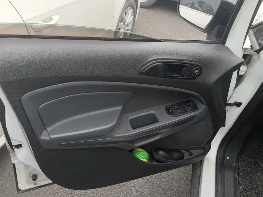 Ford Ecosport — миниатюра 7
