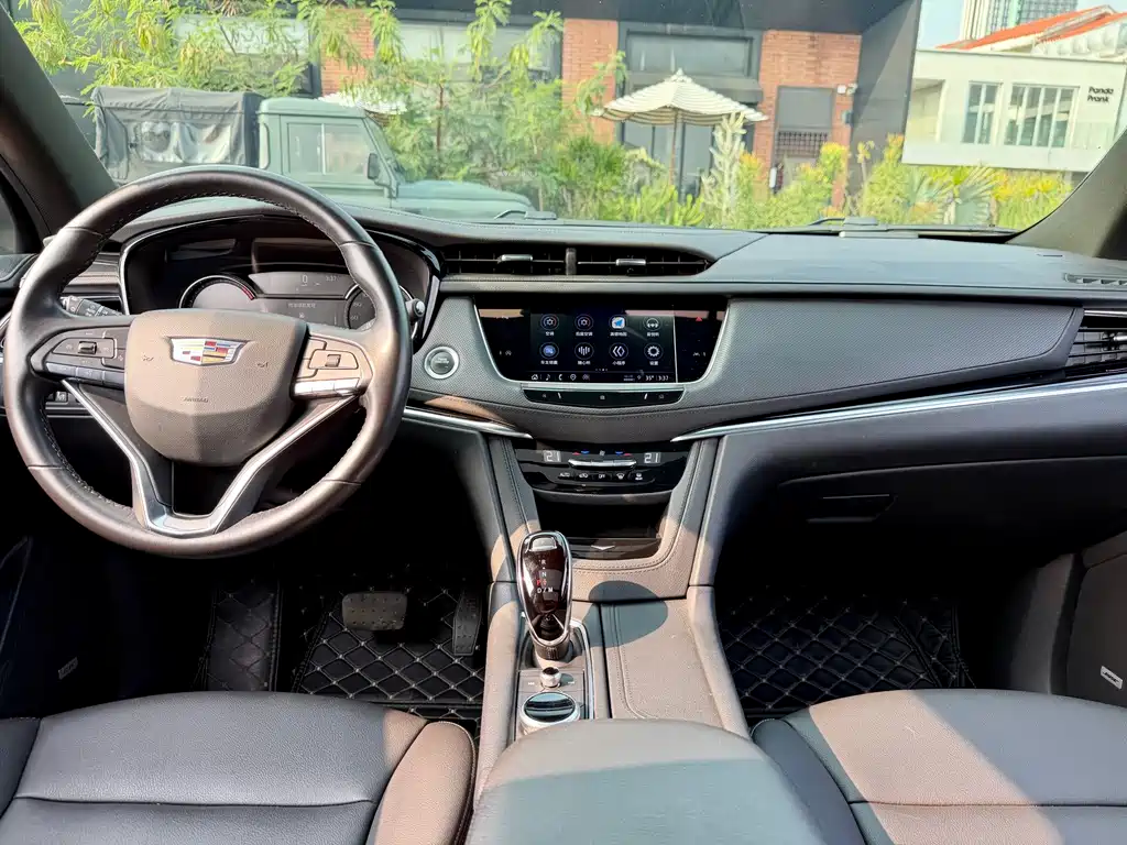 Cadillac XT6 — миниатюра 12