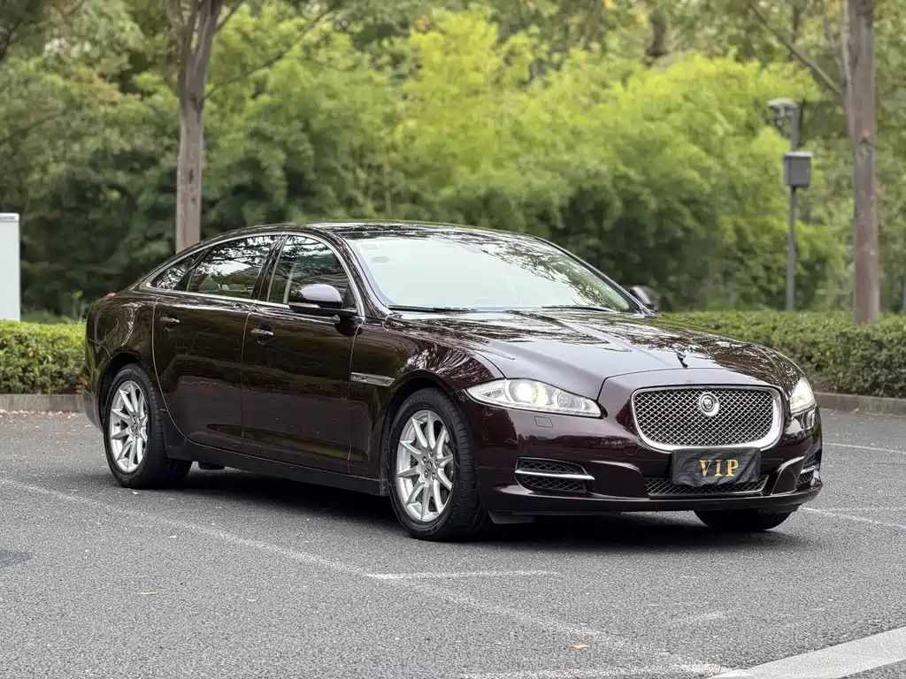 Jaguar XJ — миниатюра 4