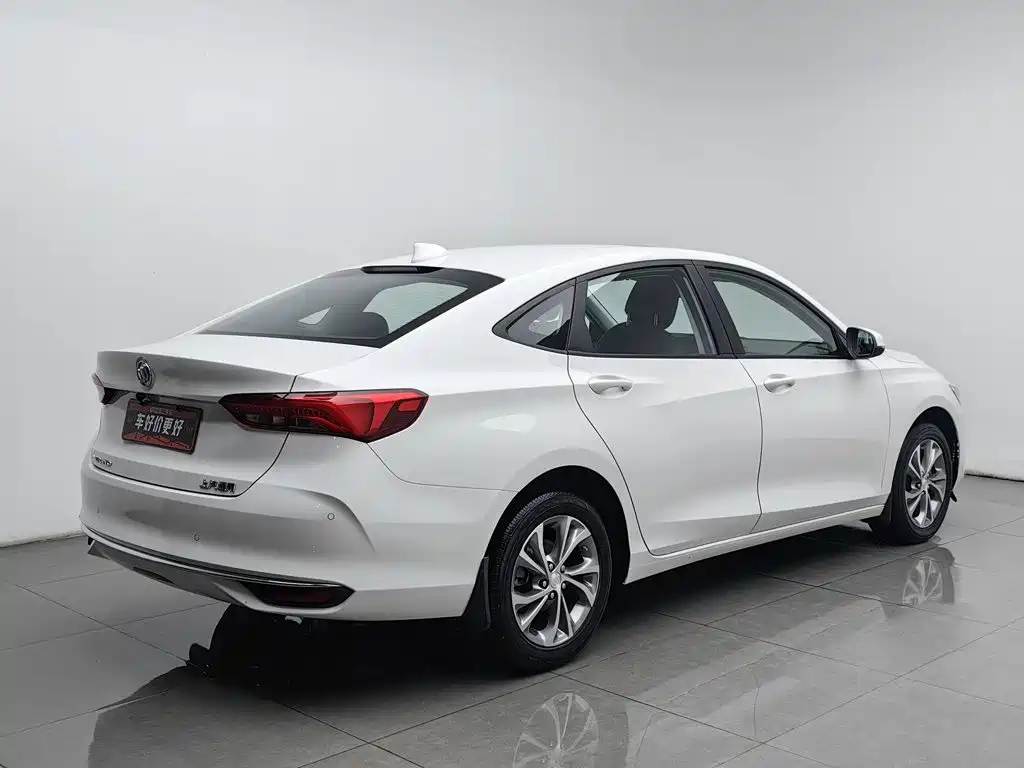 Buick Verano — миниатюра 2