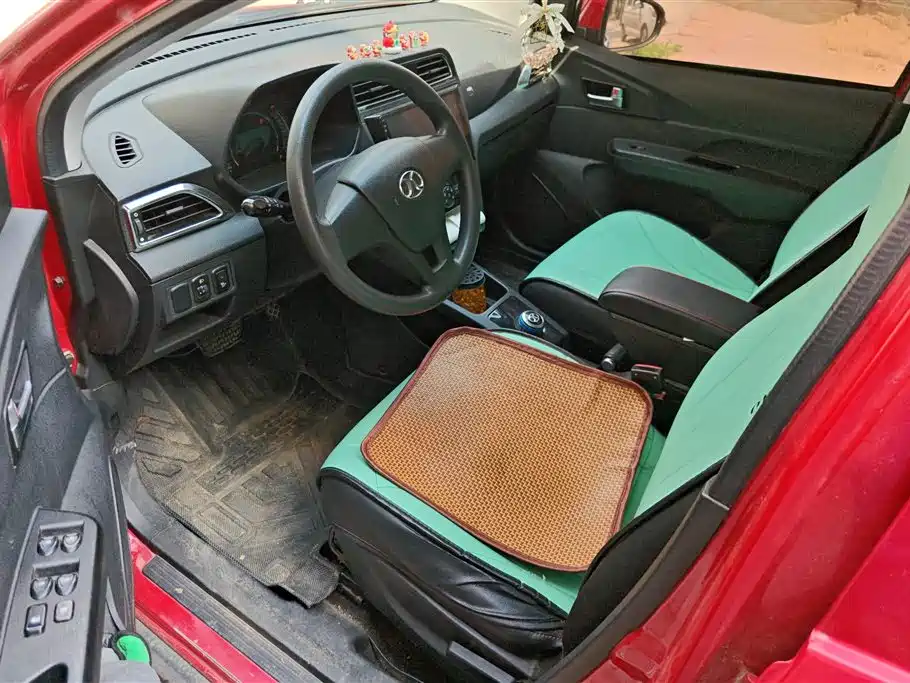 BAIC New Energy EC — миниатюра 9