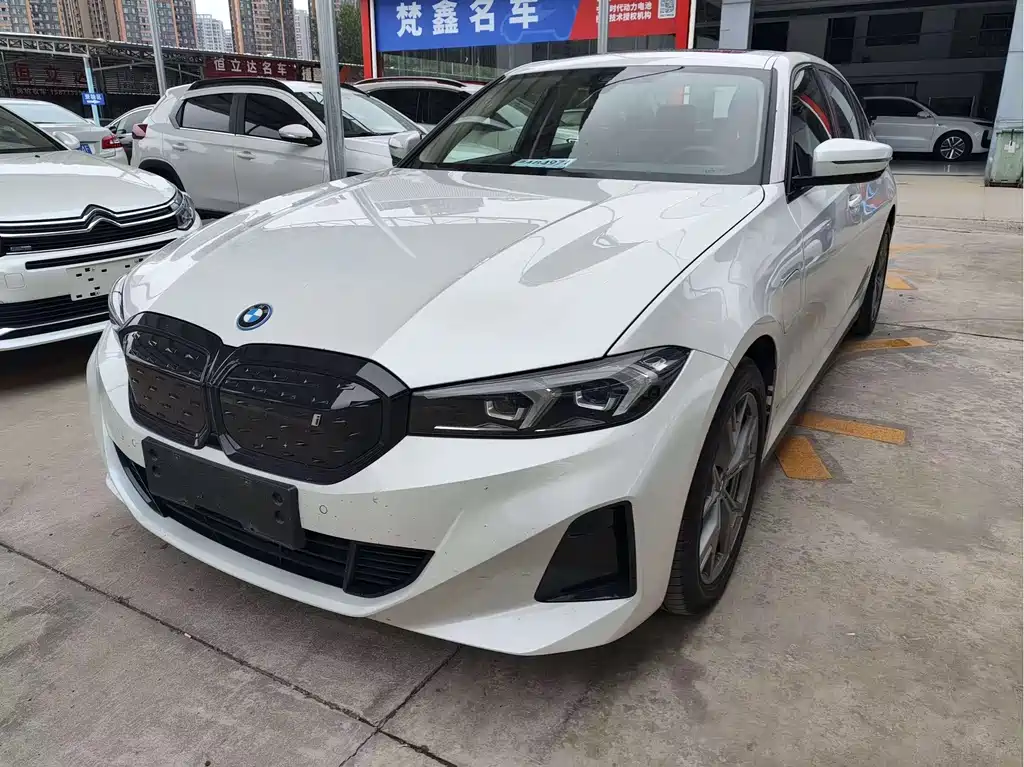 BMW i3 2024 eDrive 35 L