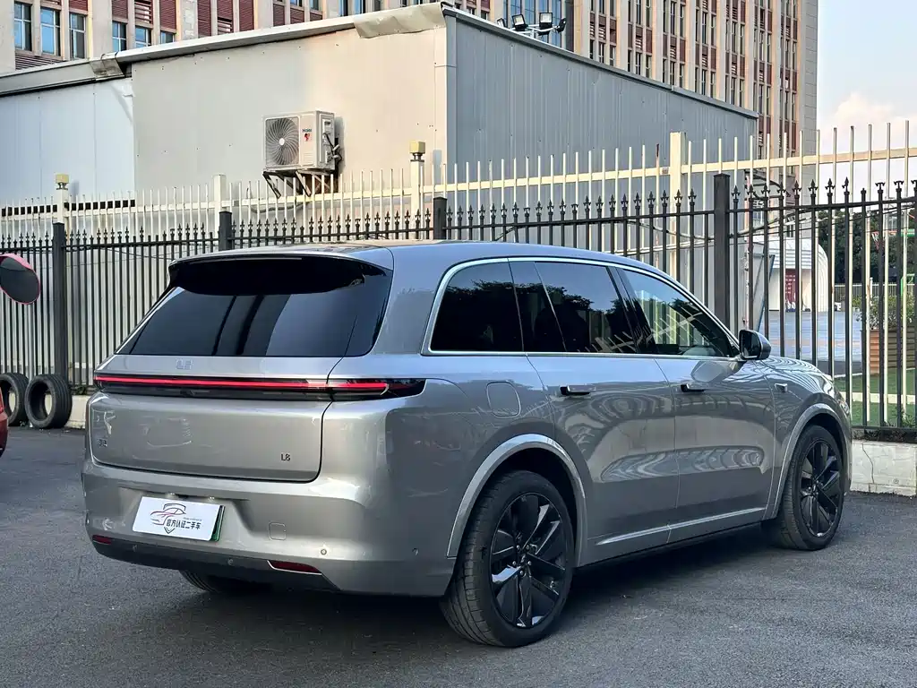 Li Auto Li L8 — миниатюра 4