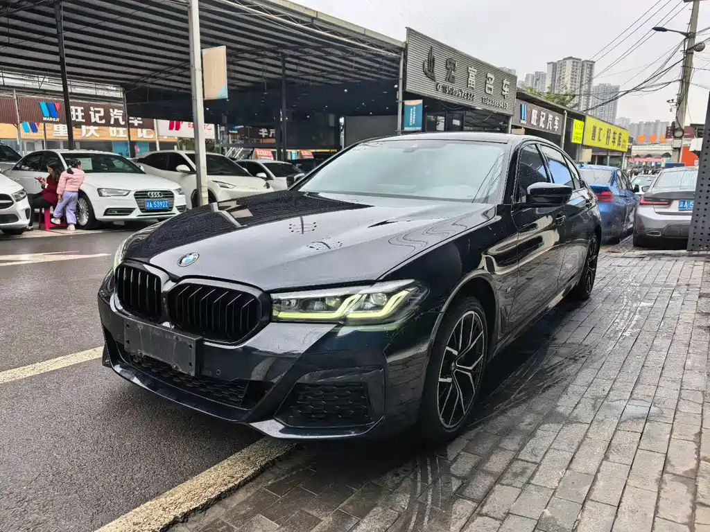 BMW 5 Series 2022