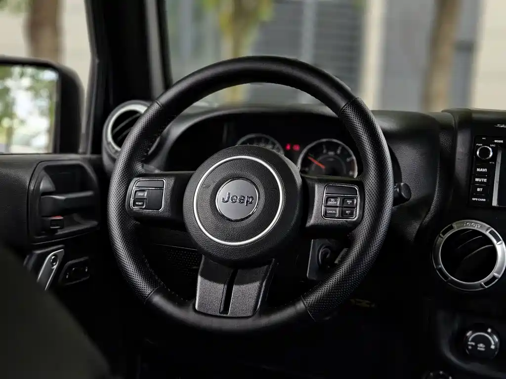 Jeep Wrangler — миниатюра 11