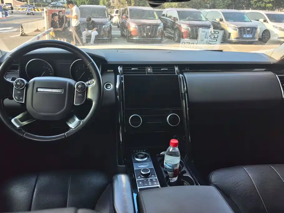 Land Rover Discovery — миниатюра 12
