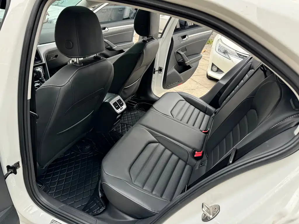 Volkswagen Lamando — миниатюра 8
