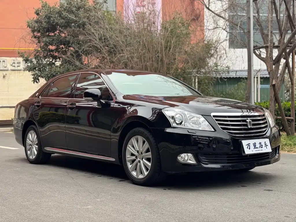 Toyota Crown 2010 2.5L Royal