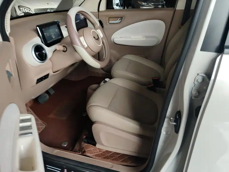 Wuling MINIEV — миниатюра 9