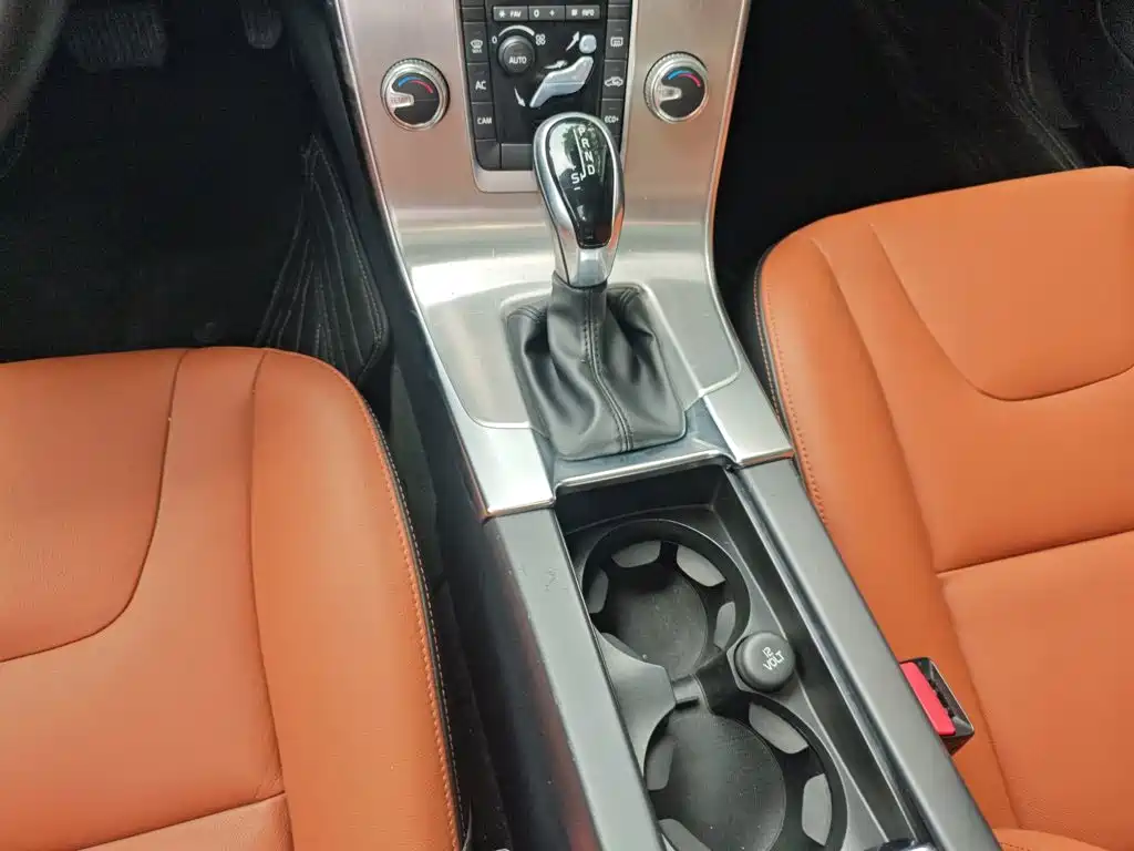 Volvo S60 — миниатюра 10