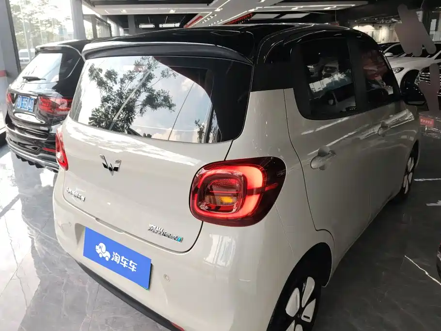 Wuling MINIEV — миниатюра 3