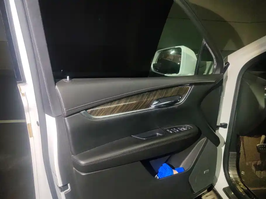 Cadillac XT5 — миниатюра 7