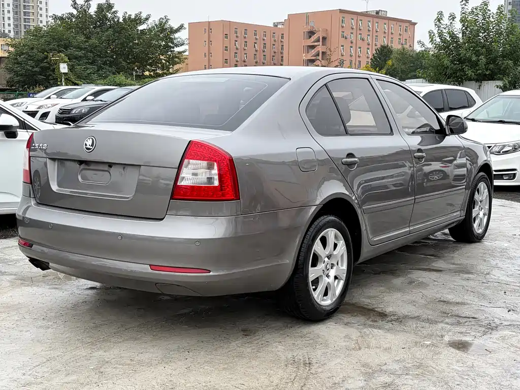 Skoda Octavia — миниатюра 5