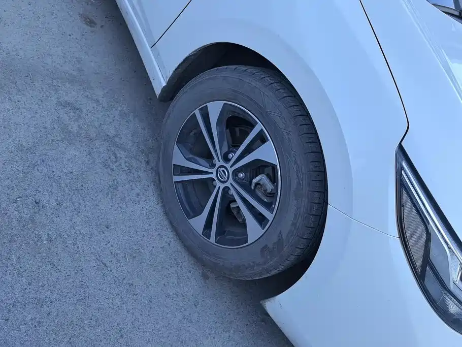 Nissan Sylphy — миниатюра 6