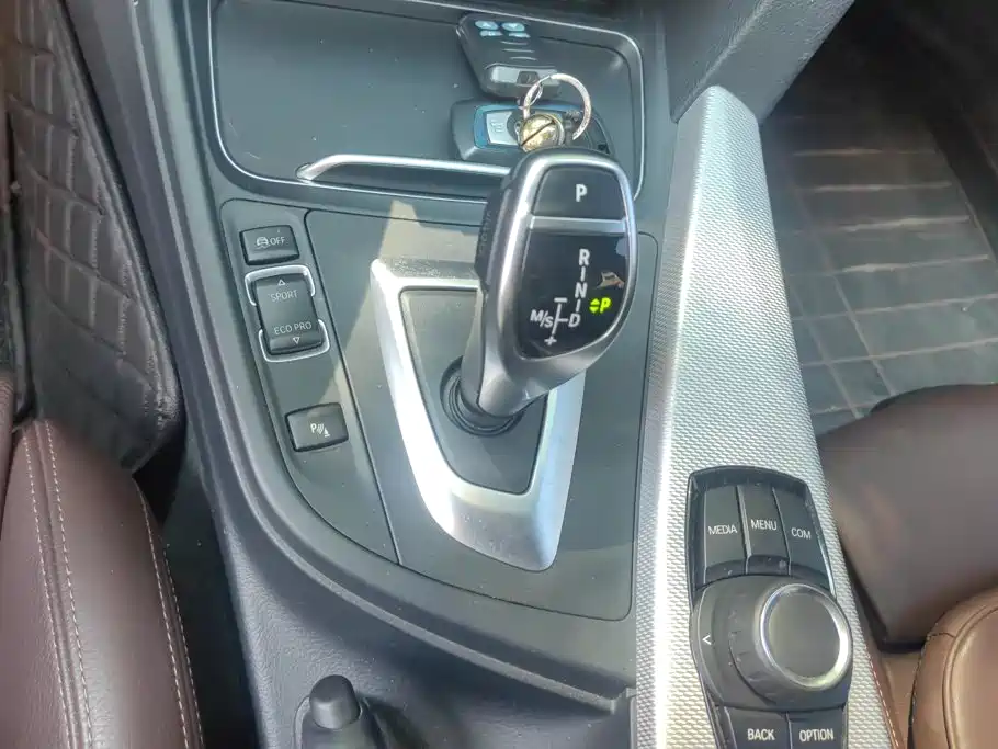 BMW 3 Series — миниатюра 16