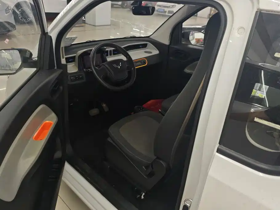 Wuling MINIEV — миниатюра 11