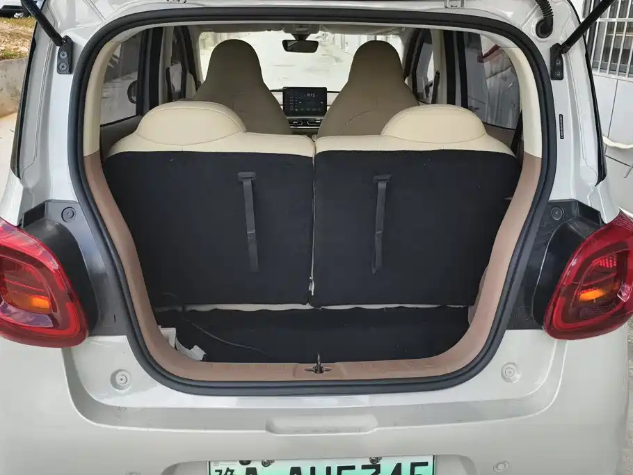 Wuling MINIEV — миниатюра 4