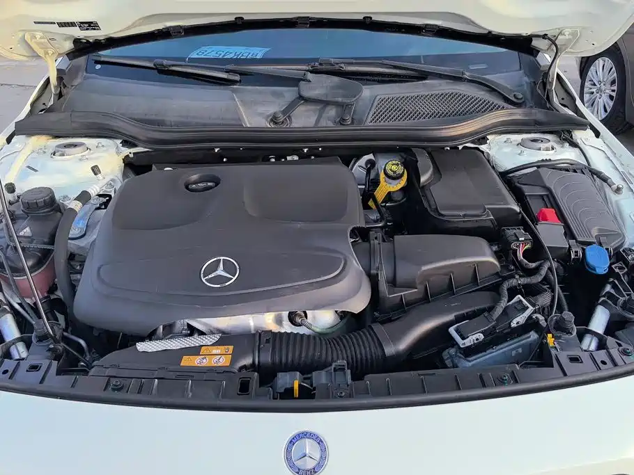 Mercedes-Benz GLA — миниатюра 10