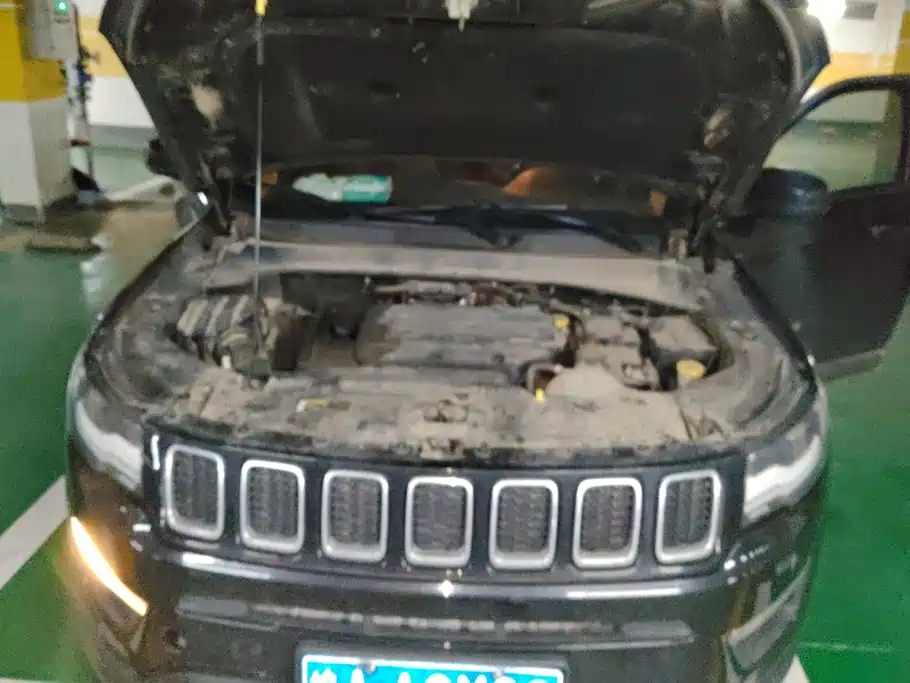 Jeep Compass — миниатюра 10