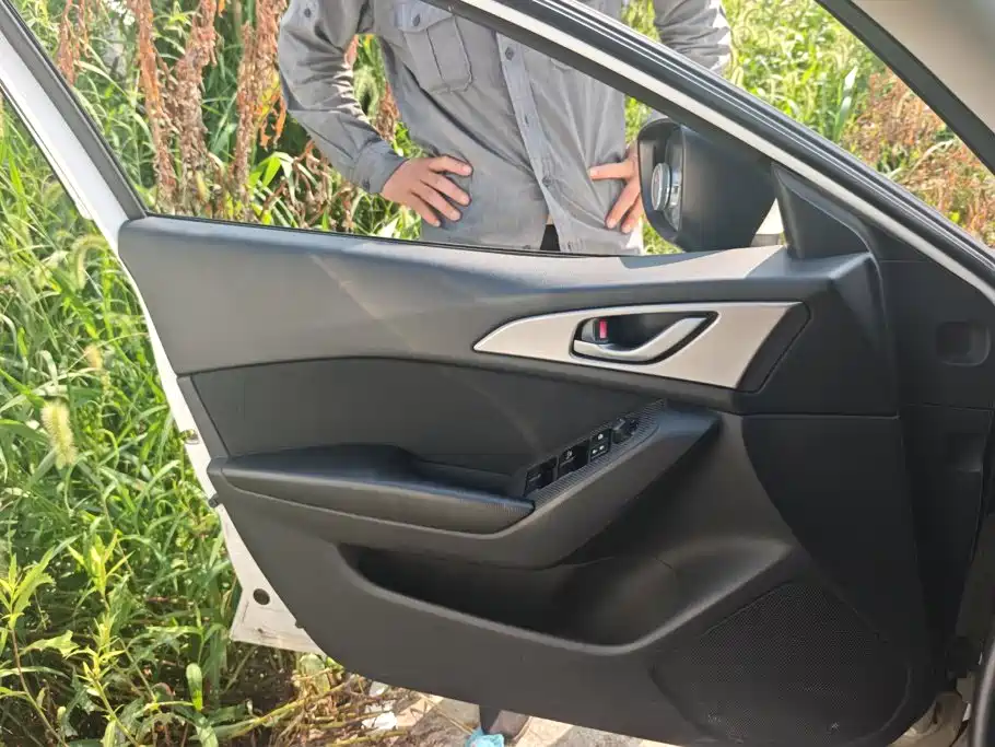 Mazda 3 Axela — миниатюра 7