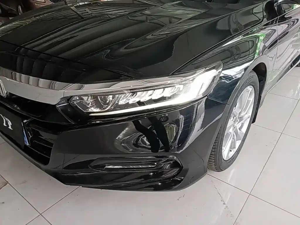 Honda Accord — миниатюра 24