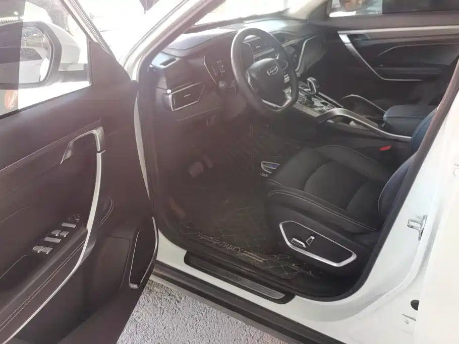 Geely Boyue — миниатюра 7