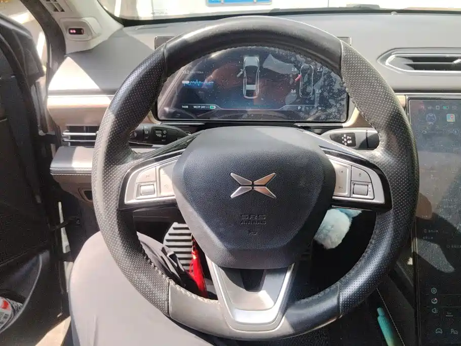 XPeng P5 — миниатюра 15