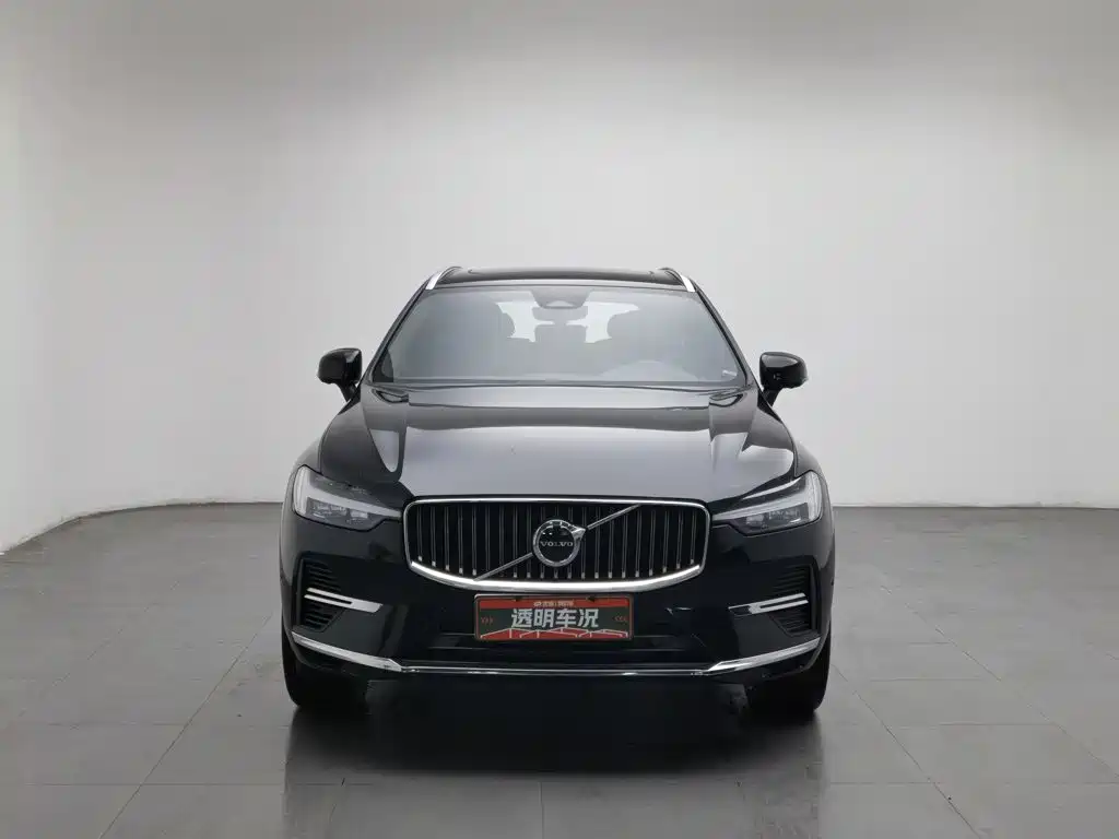 Volvo XC60 PHEV — миниатюра 3