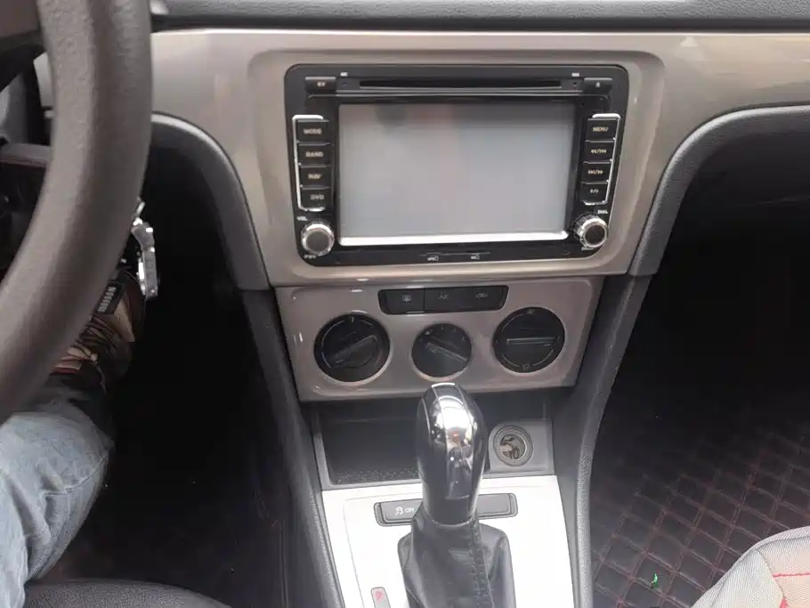 Volkswagen Lavida — миниатюра 12