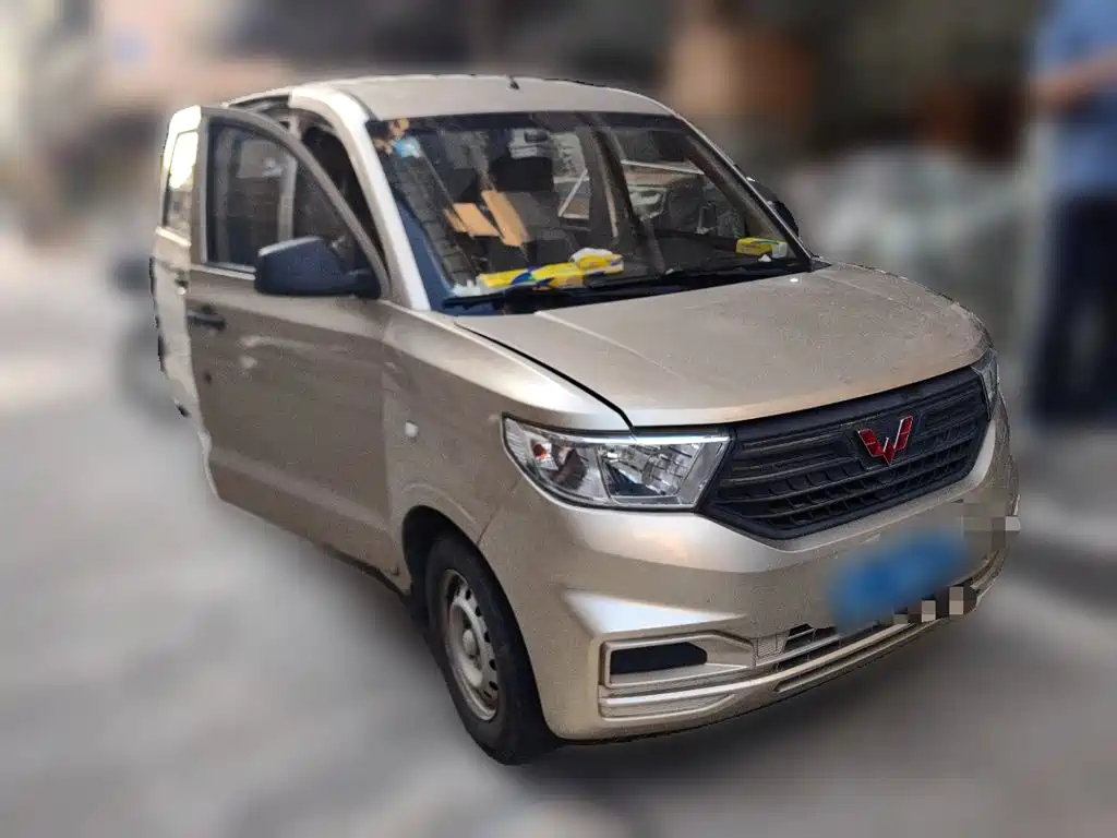 Wuling Hongguang V — миниатюра 3
