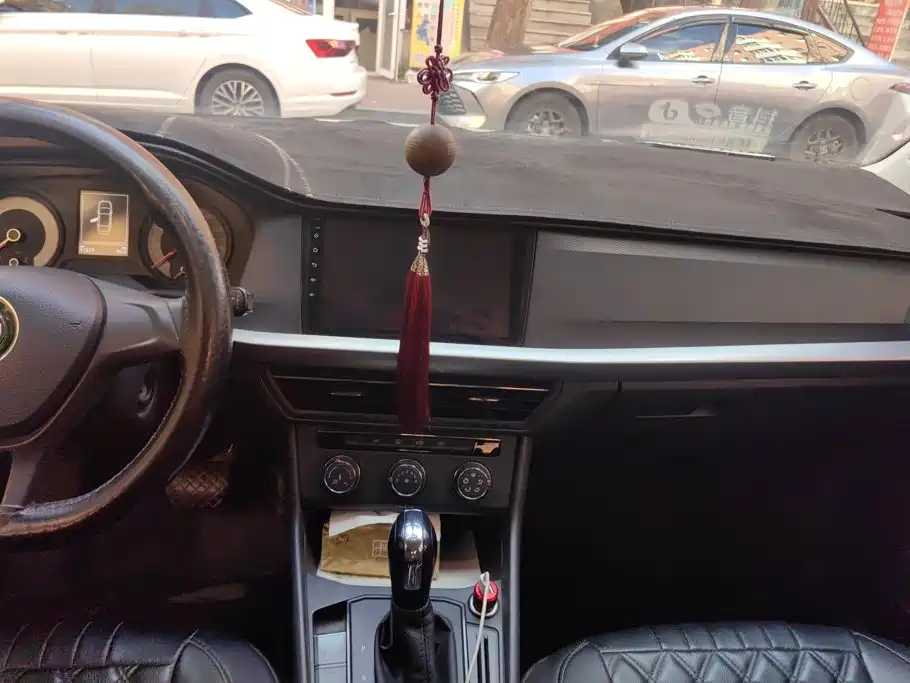 Volkswagen Lavida — миниатюра 13