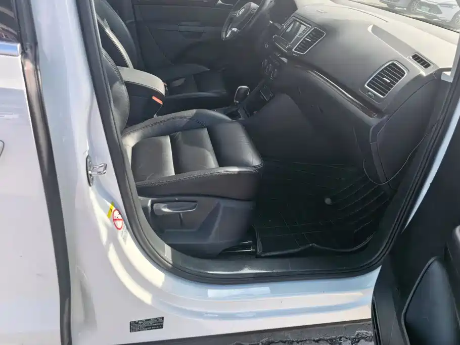 Volkswagen Sharan — миниатюра 8