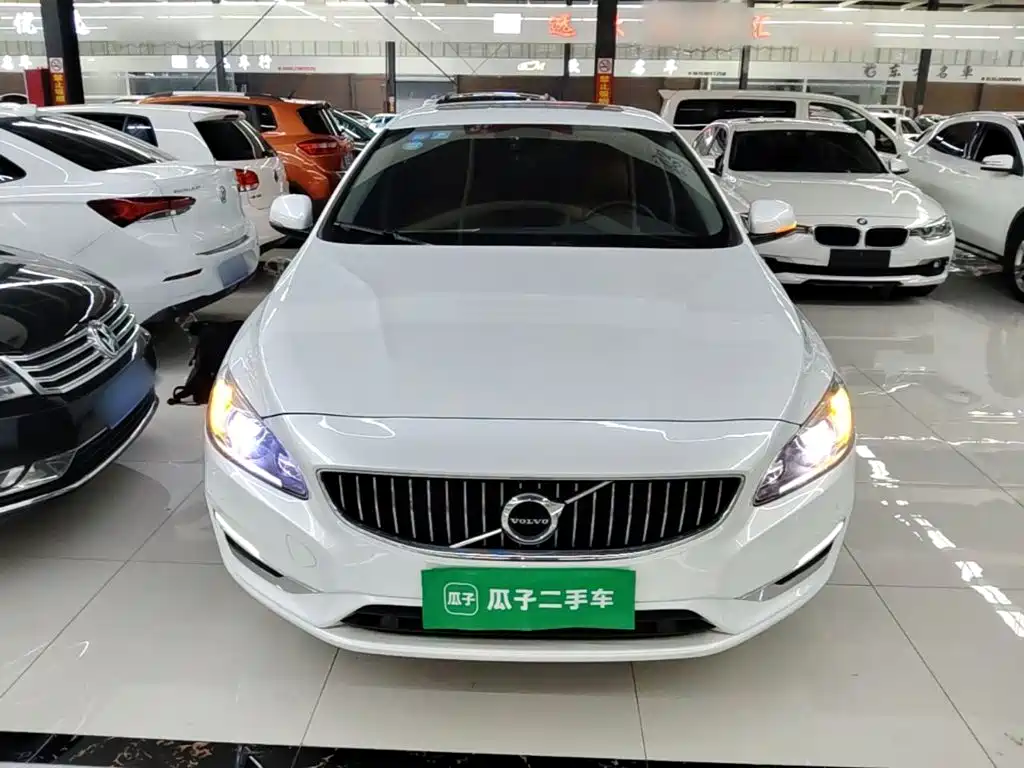 Volvo S60 — миниатюра 3