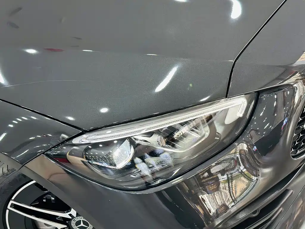 Mercedes-Benz C-Class — миниатюра 11