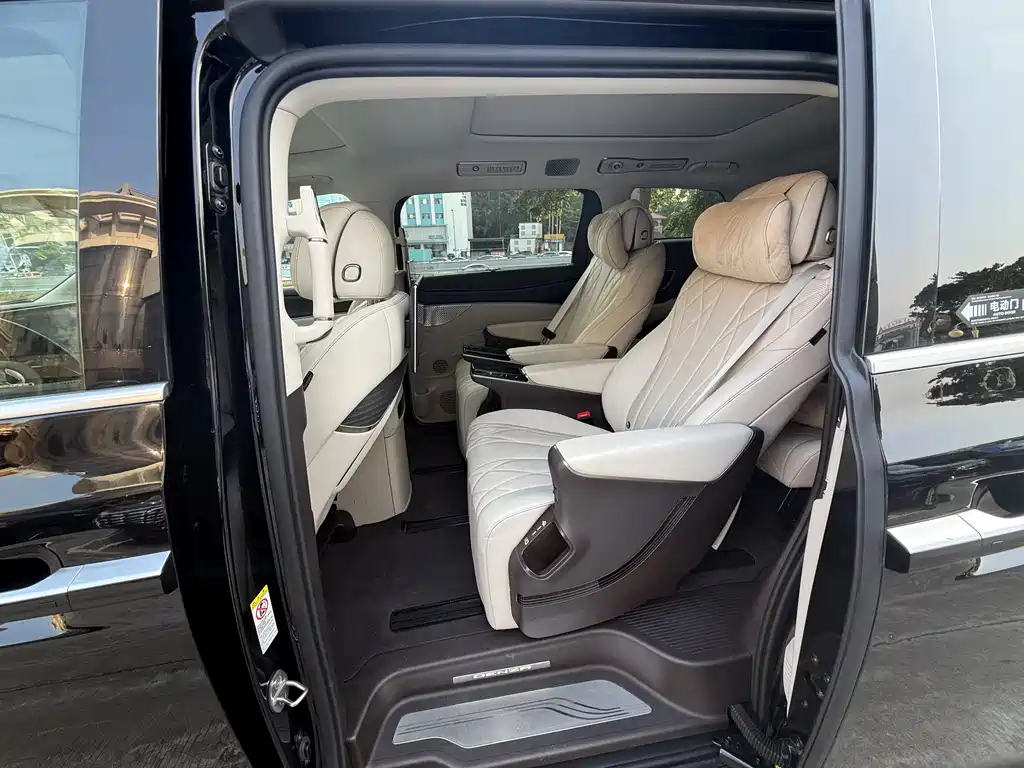 Denza D9 2025 DM-i Smart Drive 1020 Flagship