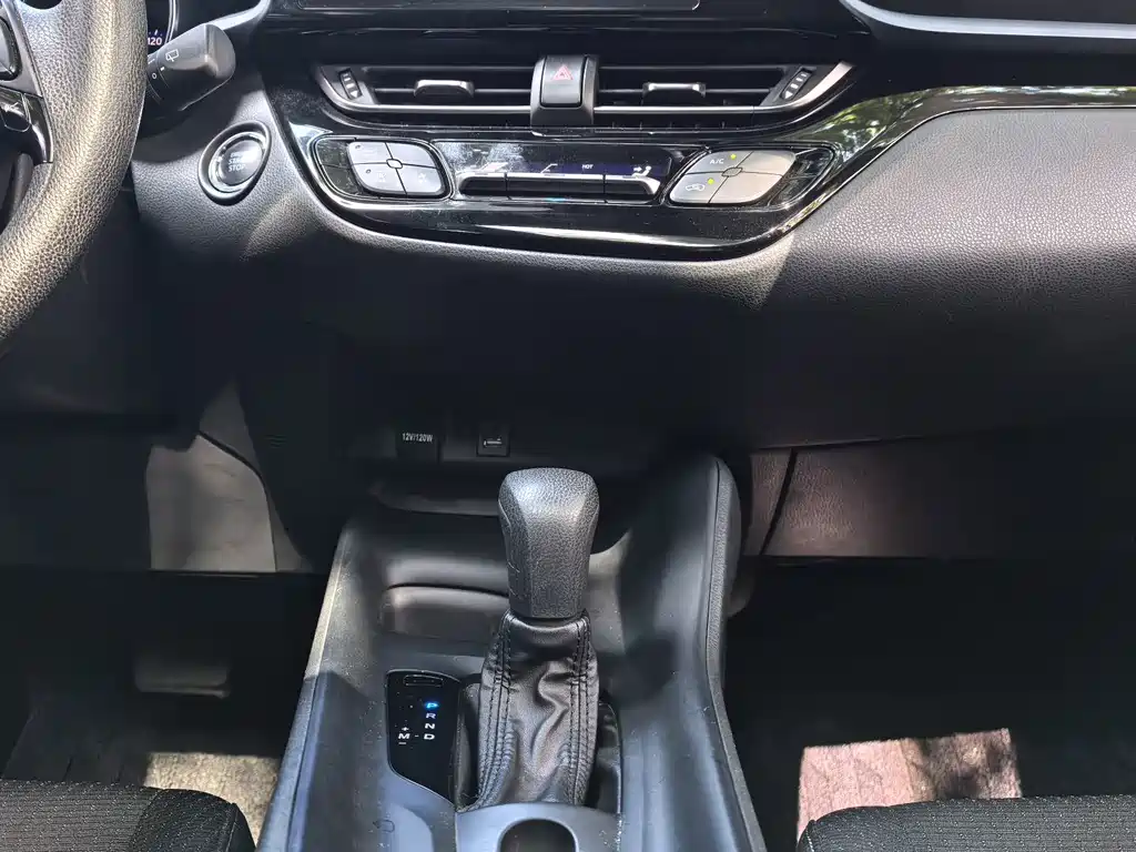 Toyota IZOA — миниатюра 11