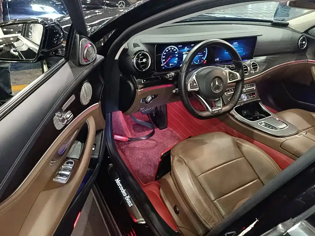 Mercedes-Benz E-Class — миниатюра 16