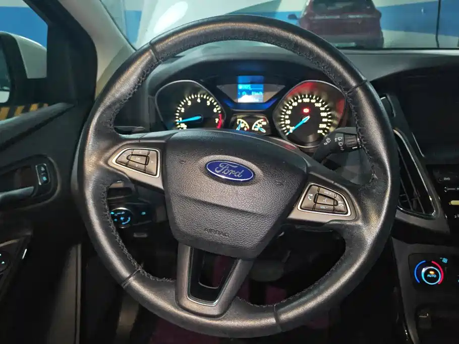 Ford Focus — миниатюра 15