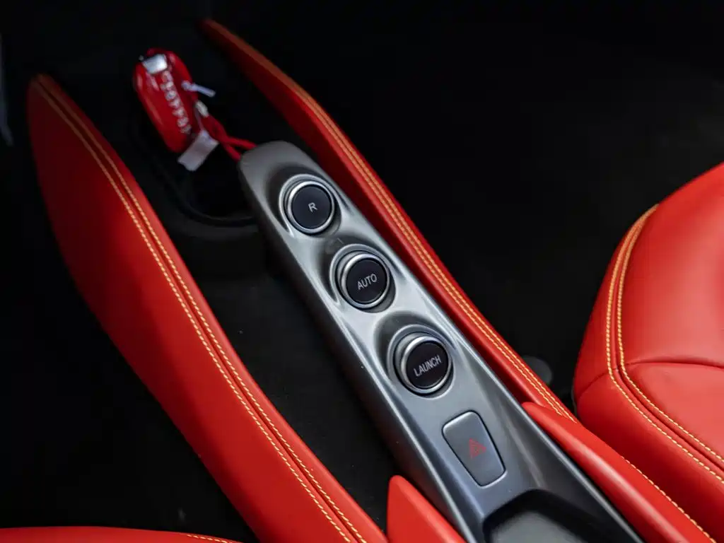 Ferrari F8 — миниатюра 13