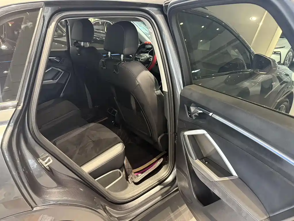 Audi Q3 — миниатюра 10