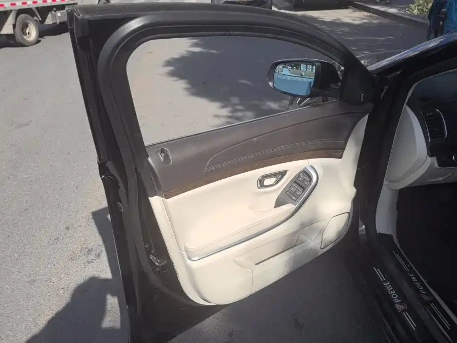 Roewe e950 — миниатюра 7