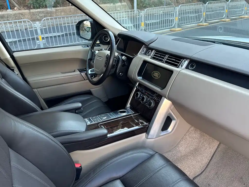 LAND ROVER RANGE ROVER