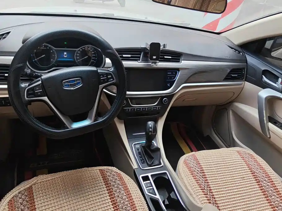 Geely Emgrand — миниатюра 12