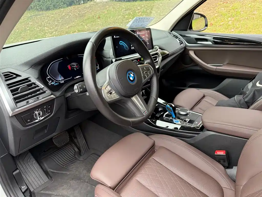 BMW iX3 2022 Lead