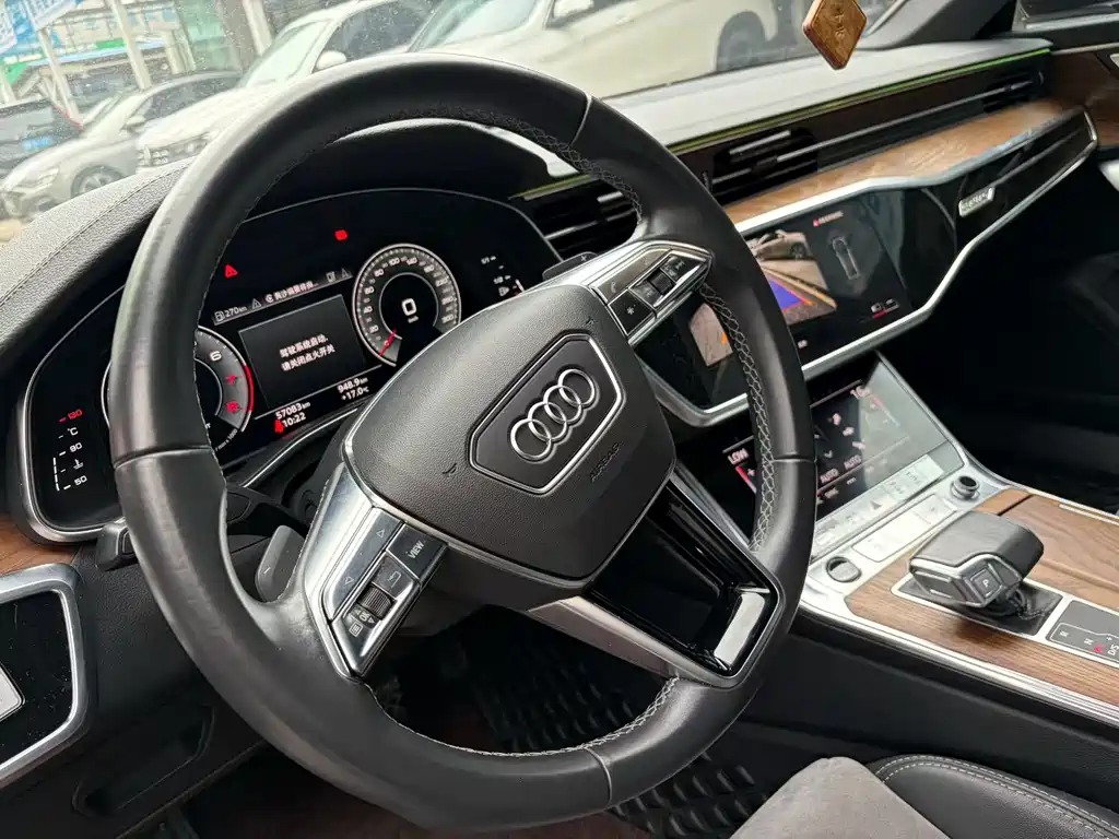 Audi A6L 2021 40 TFSI Luxury