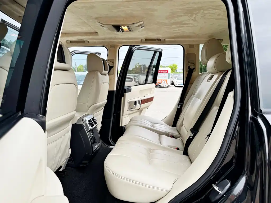 Land Rover Range Rover — миниатюра 14