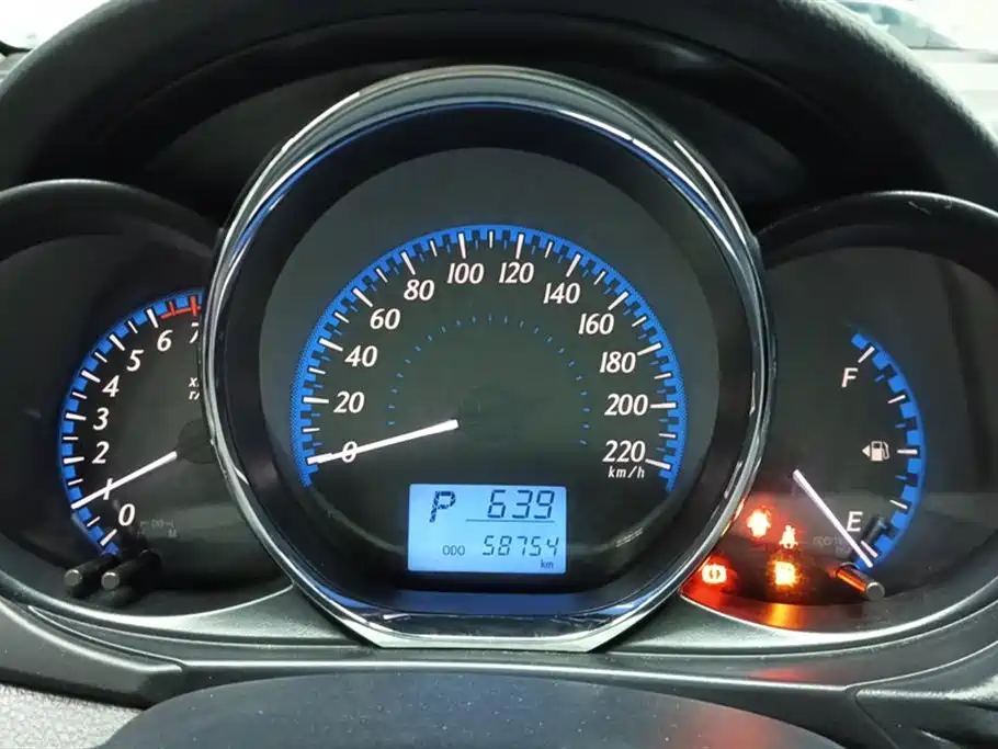 TOYOTA YARIS L TO ENJOY