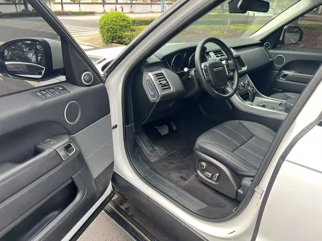 Land Rover Sport — миниатюра 11