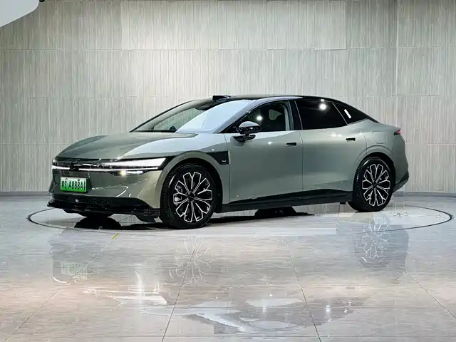 2024 Zeekr 007